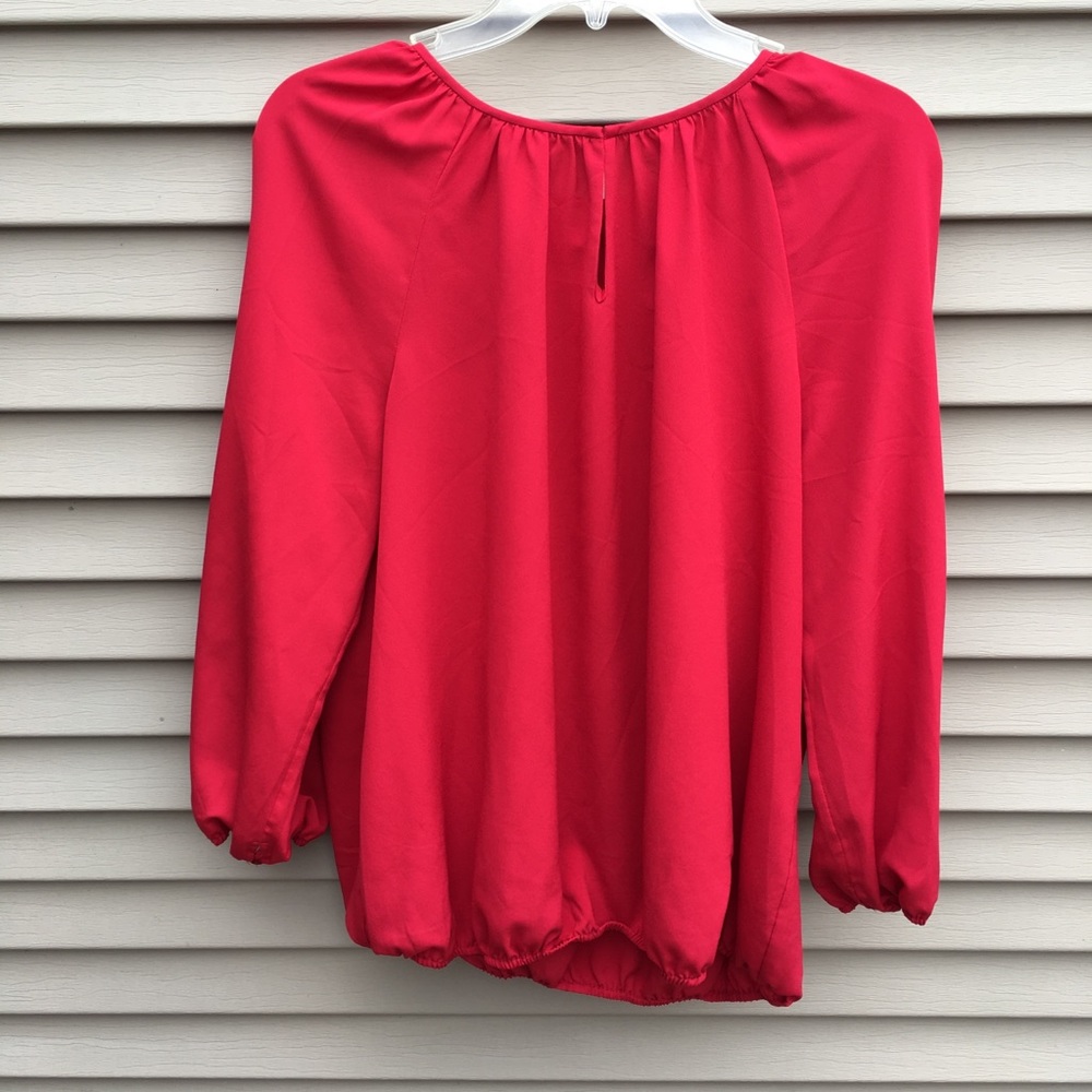 EUC Chico’s True red flowy gathered blouse top 6-8